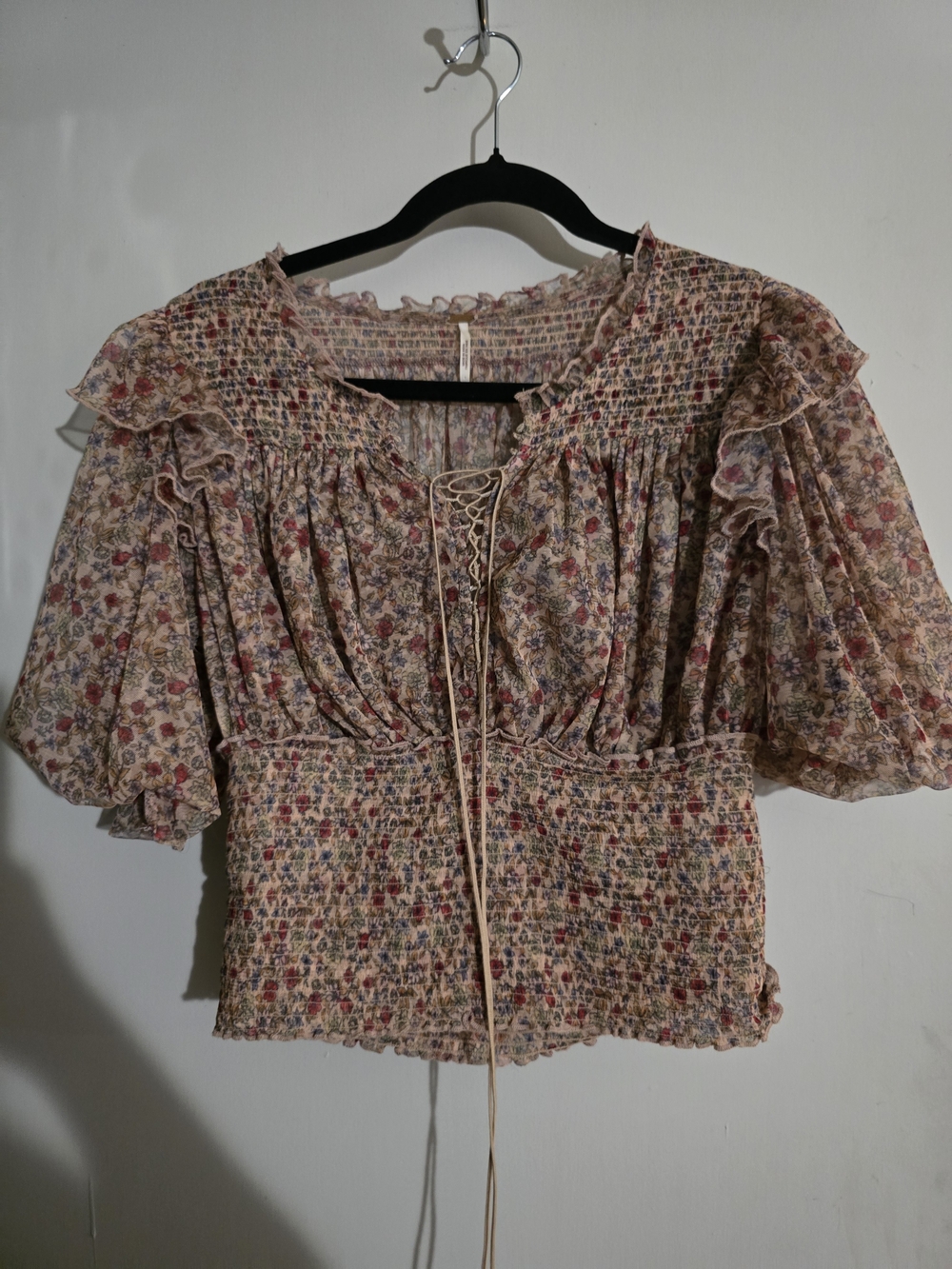 Source Unknown Beige Floral Smocked Peasant Blouse